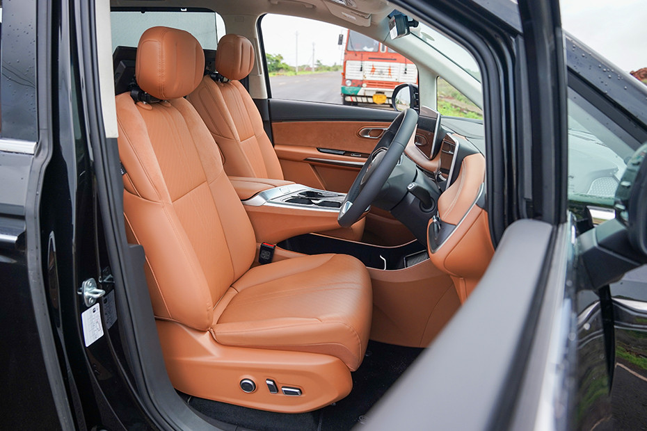 MG MG M9 INTERIOR Seats