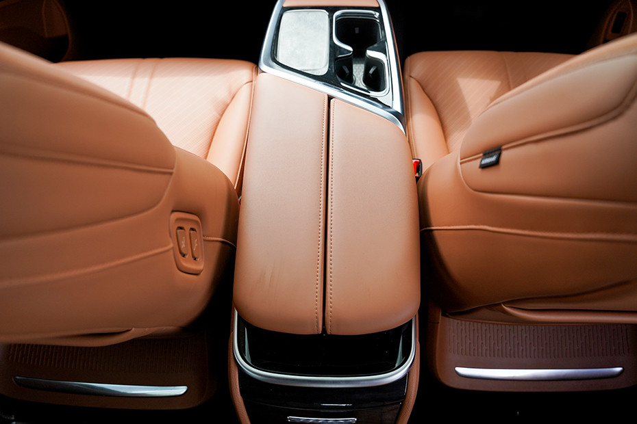 MG MG M9 INTERIOR Seats