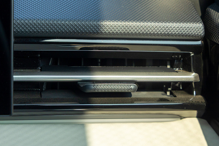 Tata Sierra Driver's Side AC Vent