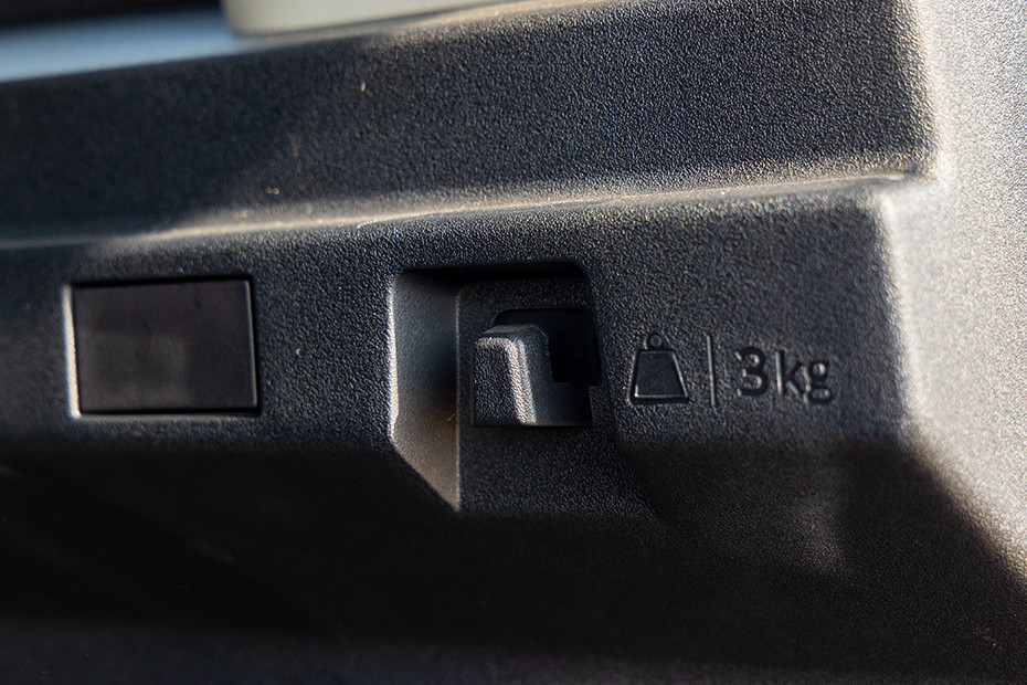 Tata Sierra Luggage Hook