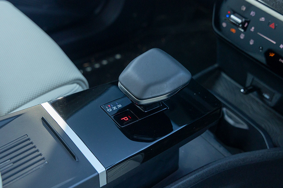 Tata Sierra Gear Selector / Shifter