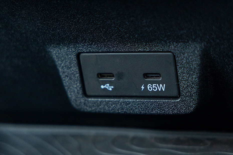 Tata Sierra USB Charging Port (Front)