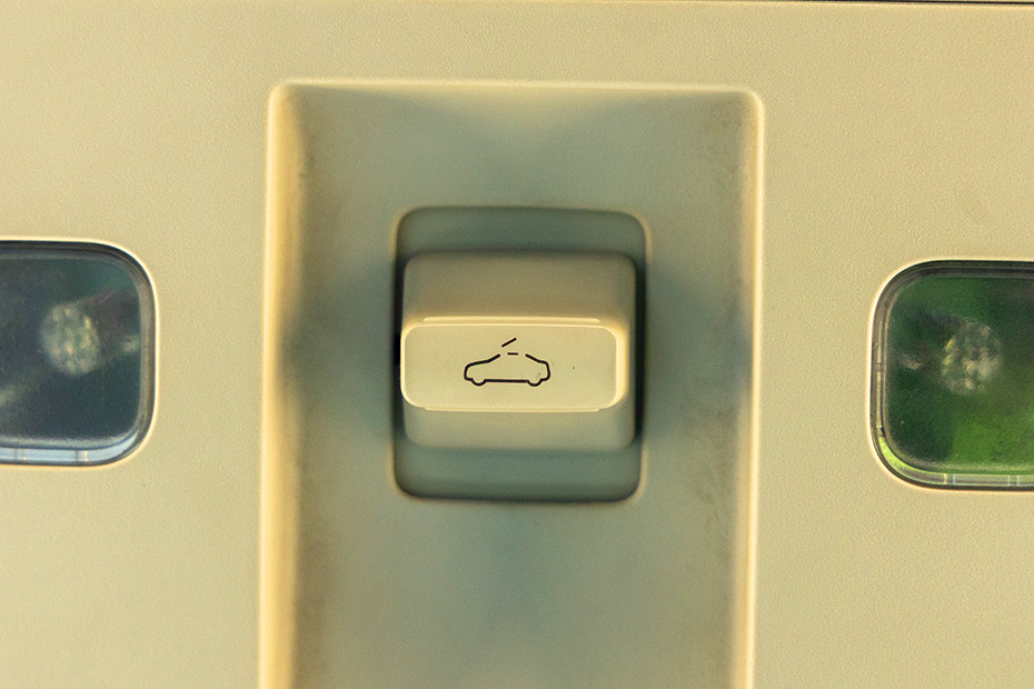 Tata Sierra Sunroof Control