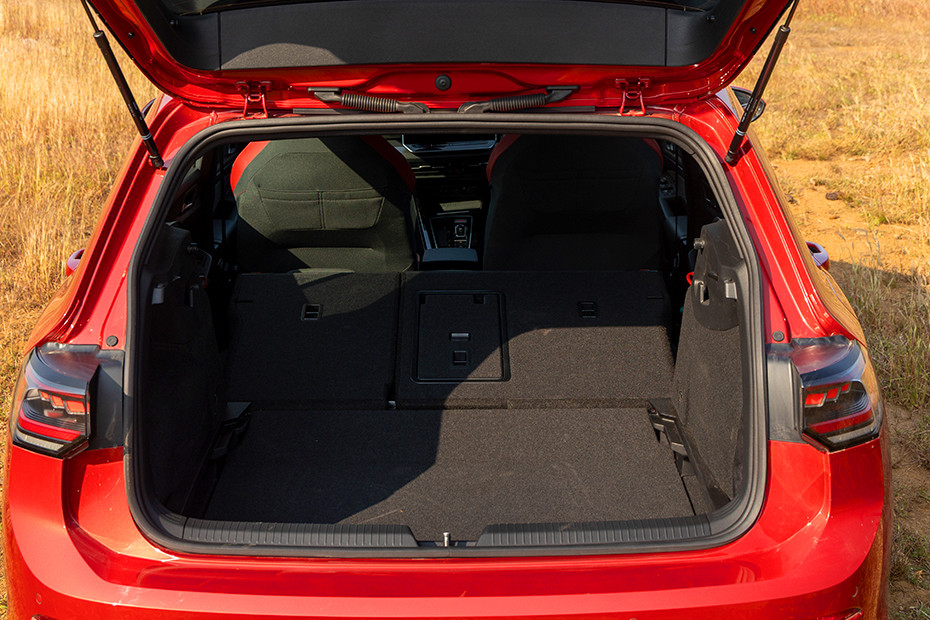 Volkswagen Volkswagen Golf GTI INTERIOR Boot