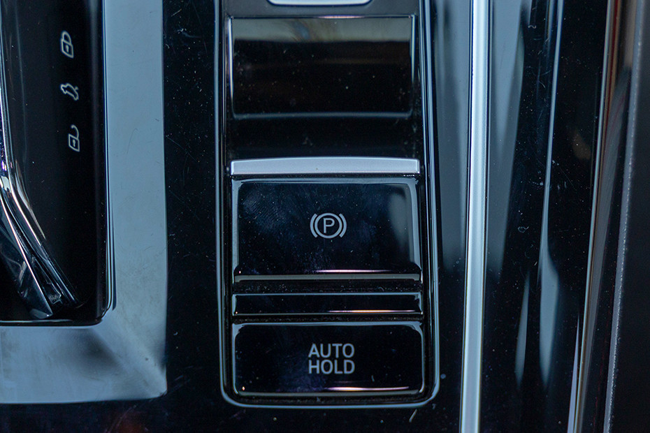 Volkswagen Volkswagen Golf GTI INTERIOR Controls and Buttons