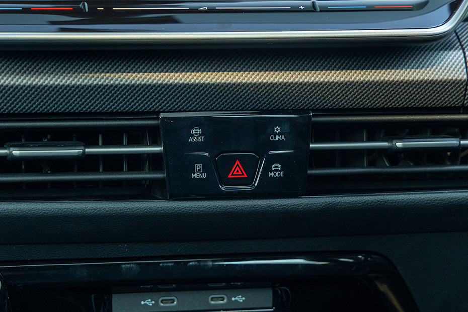 Volkswagen Volkswagen Golf GTI INTERIOR Dashboard