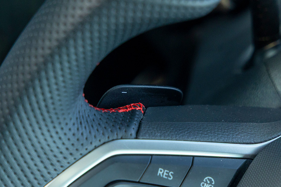 Volkswagen Volkswagen Golf GTI INTERIOR Steering Wheel