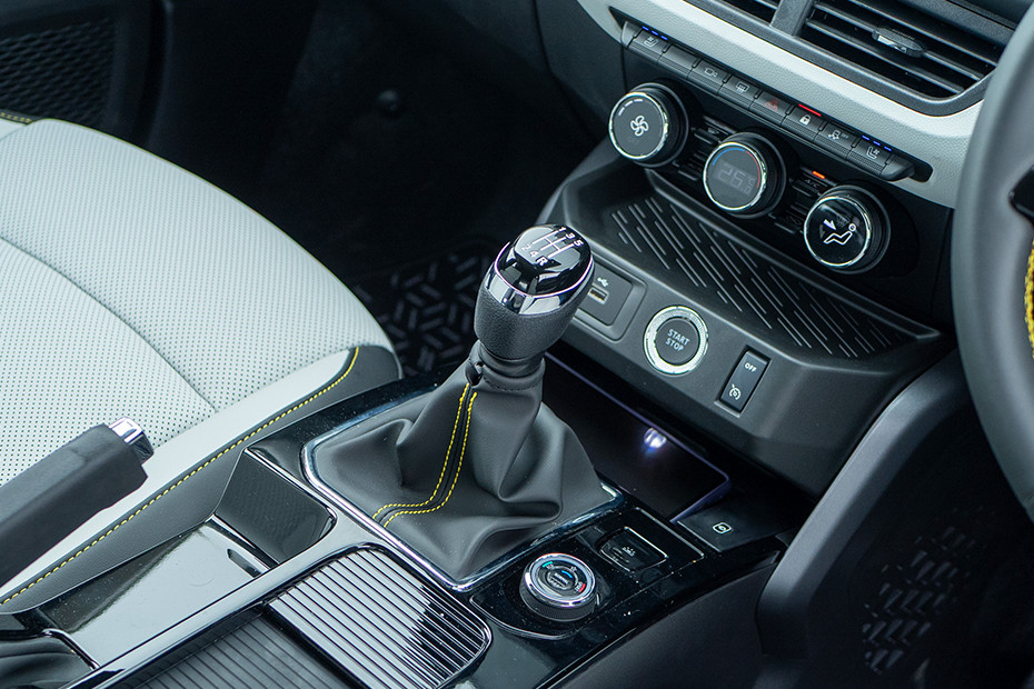 Renault Renault Kiger INTERIOR Center Console