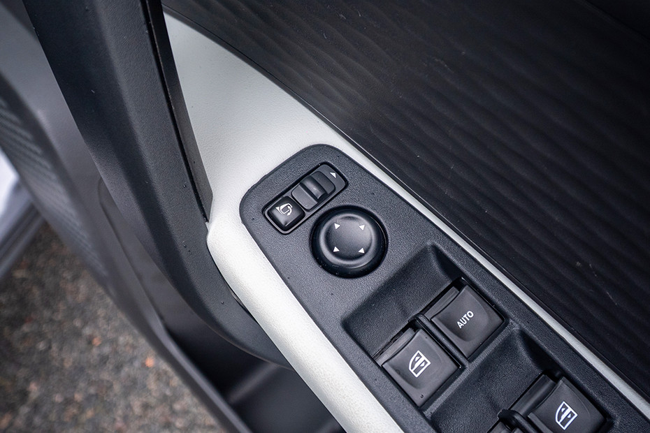 Renault Renault Kiger INTERIOR Controls and Buttons