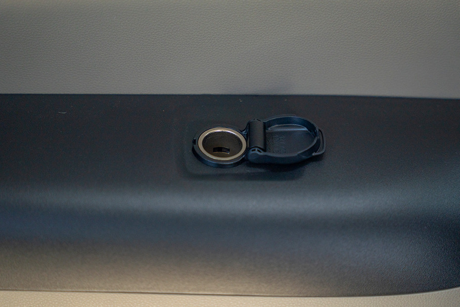 Renault Renault Triber INTERIOR Charging Options