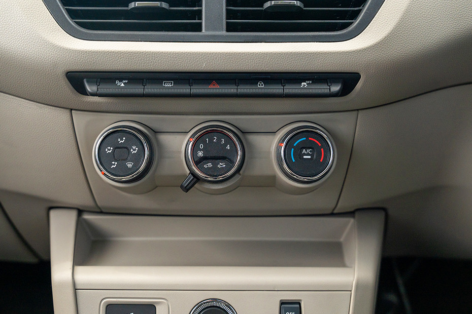 Renault Renault Triber INTERIOR Dashboard
