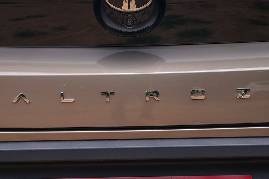 Tata Altroz Model Badge