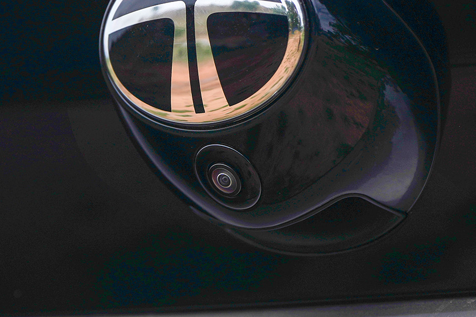 Tata Altroz 360 Degree Camera (Rear)