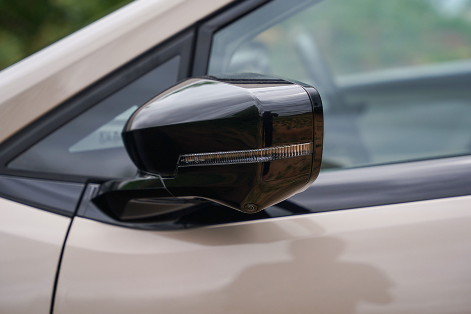 Tata Altroz 360 Degree Camera (Left)