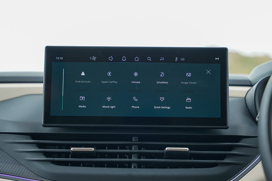 Tata Altroz Infotainment System