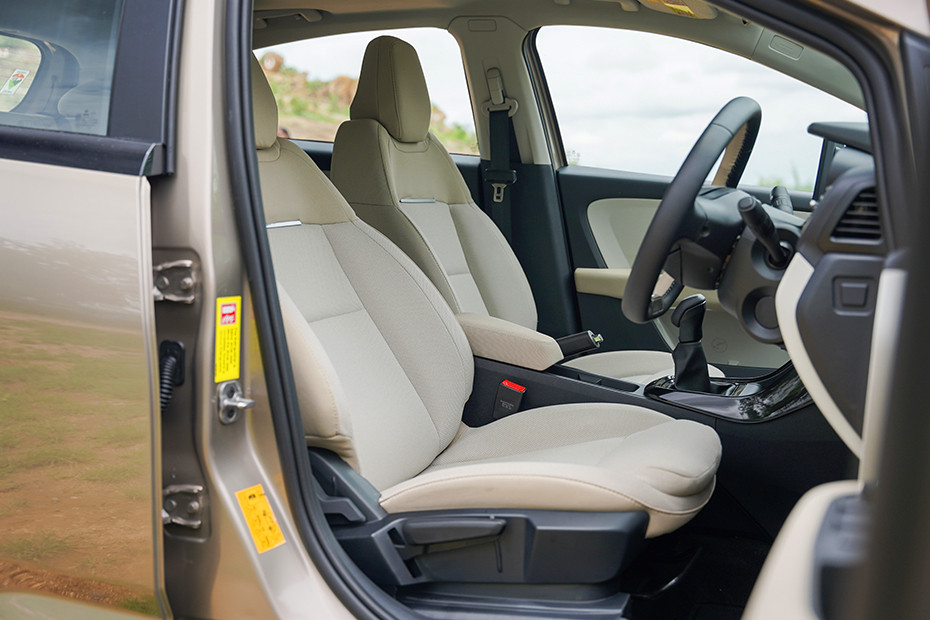 Tata Altroz Front Seat