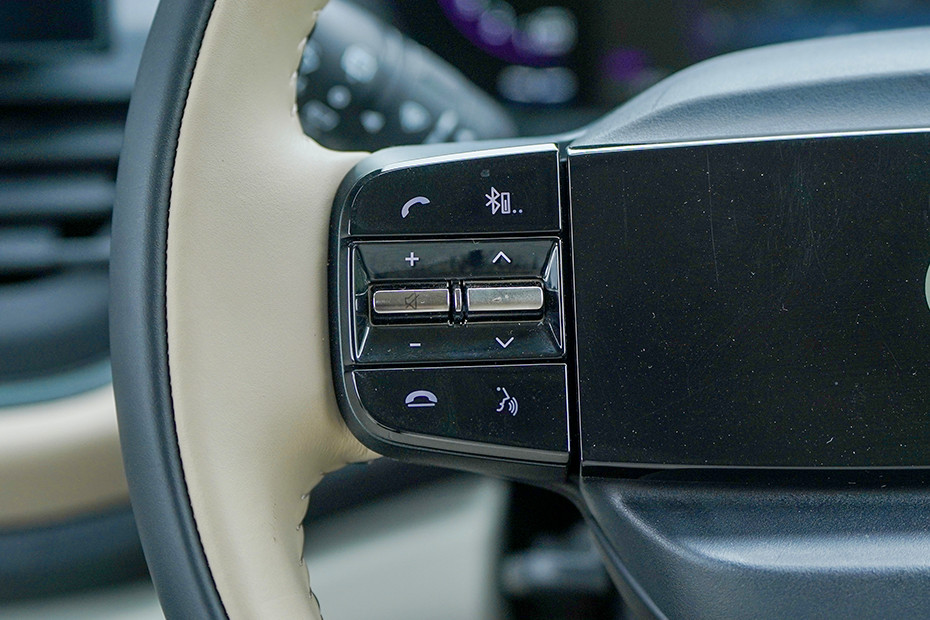 Tata Altroz Steering Wheel Buttons (Left)