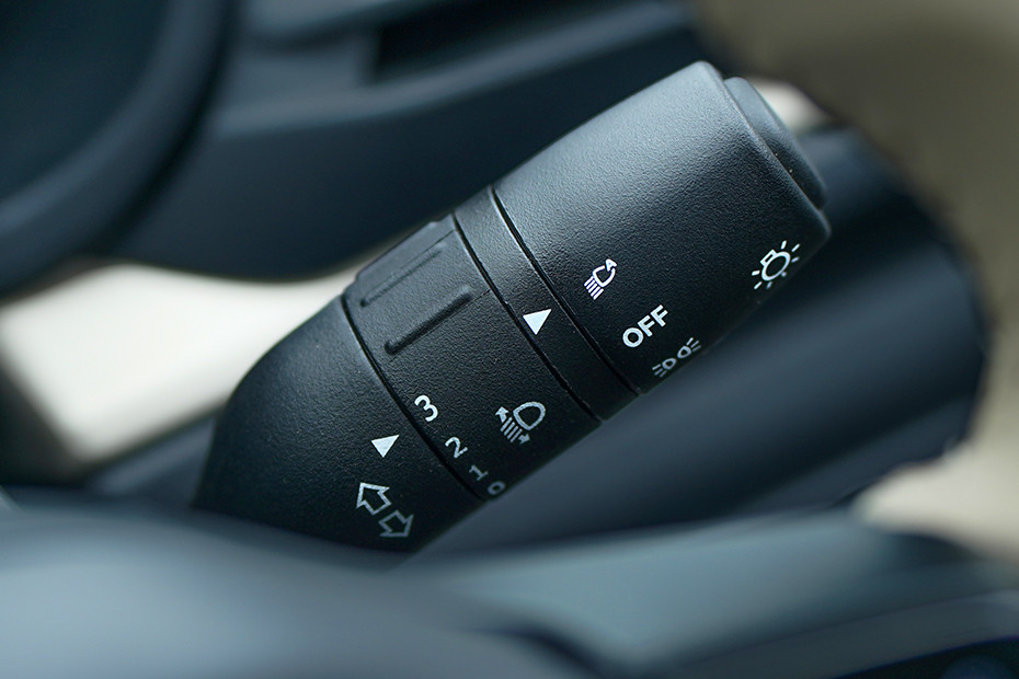 Tata Altroz Headlamp Control