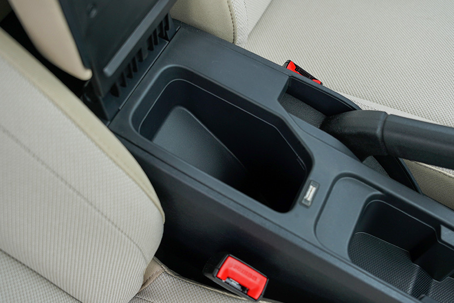 Tata Altroz Front Armrest Storage