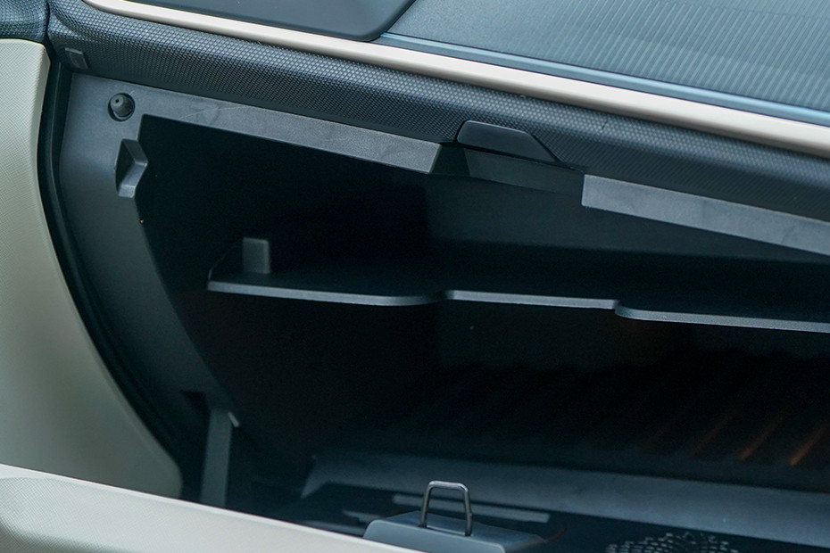Tata Altroz Glovebox