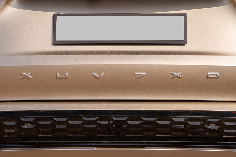 Mahindra XUV 7XO Model Badge