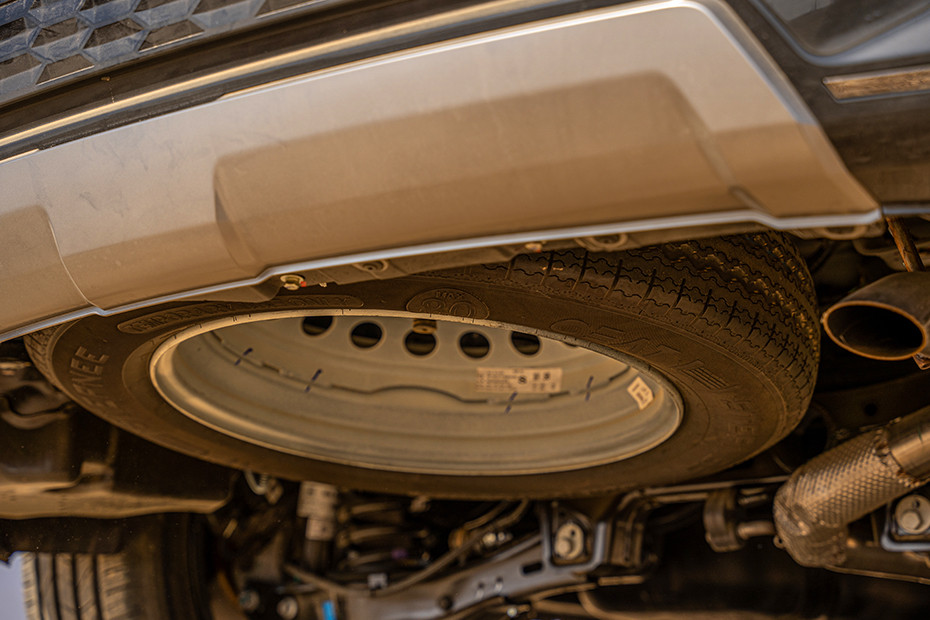Mahindra XUV 7XO Spare Tyre