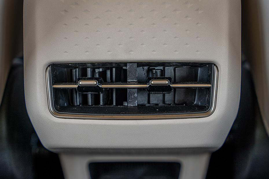Mahindra XUV 7XO Rear AC Vents (Floor)