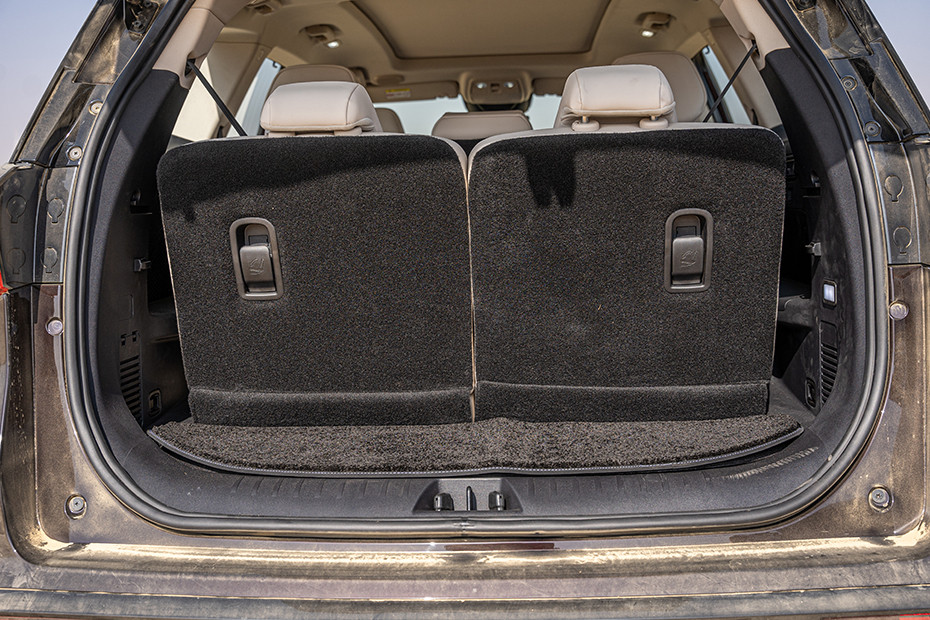 Mahindra XUV 7XO Boot Space