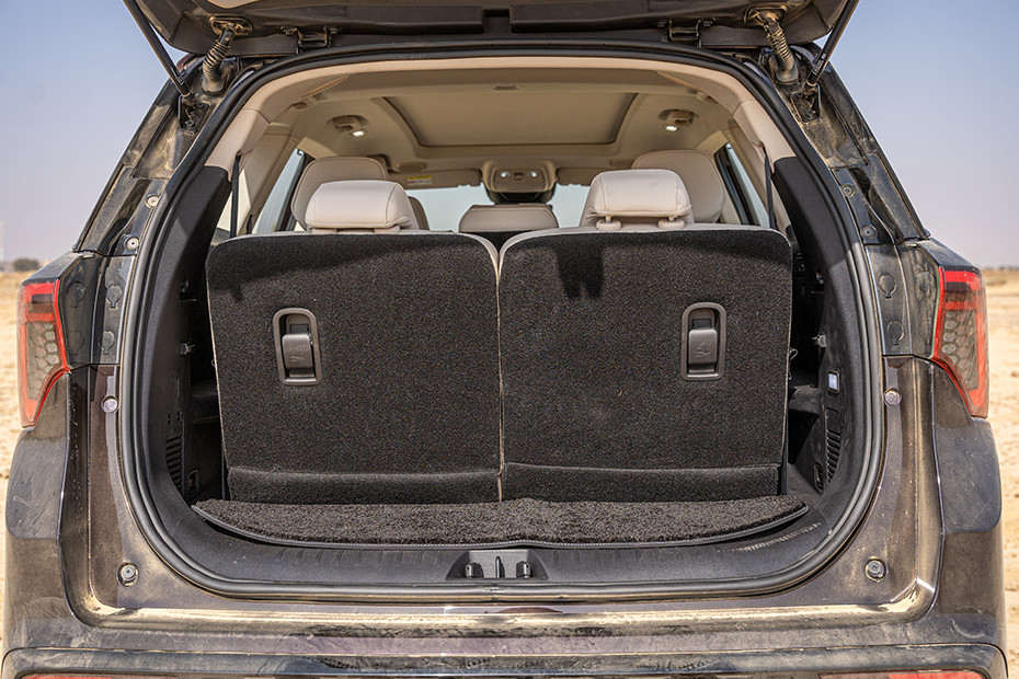 Mahindra XUV 7XO Complete Storage Area View