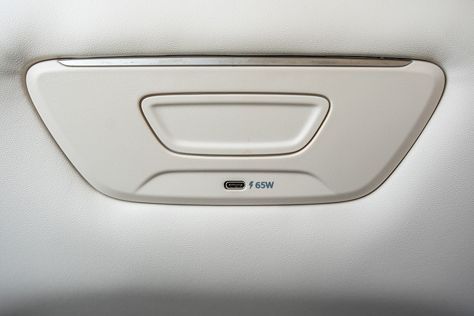 Mahindra XUV 7XO USB Charging Port (Rear)