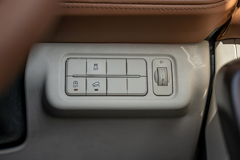 Mahindra XUV 7XO Dashboard Switches (Driver's Side)