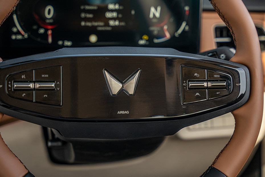 Mahindra XUV 7XO Driver Airbag