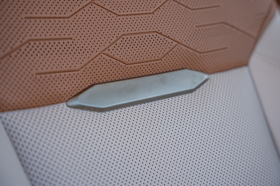 Mahindra XUV 7XO Front Seat Ventilation (Close Up)