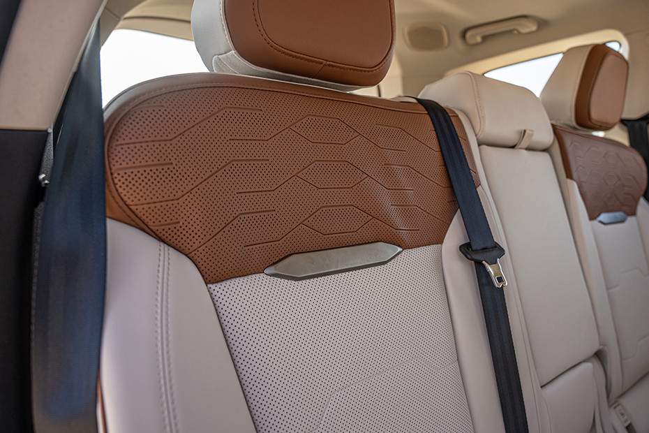 Mahindra XUV 7XO Rear Seat Ventilation (Close Up)