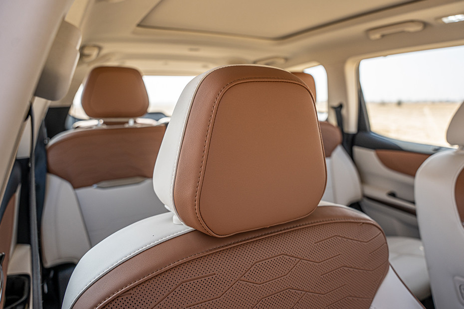 Mahindra XUV 7XO Front Seat Headrest