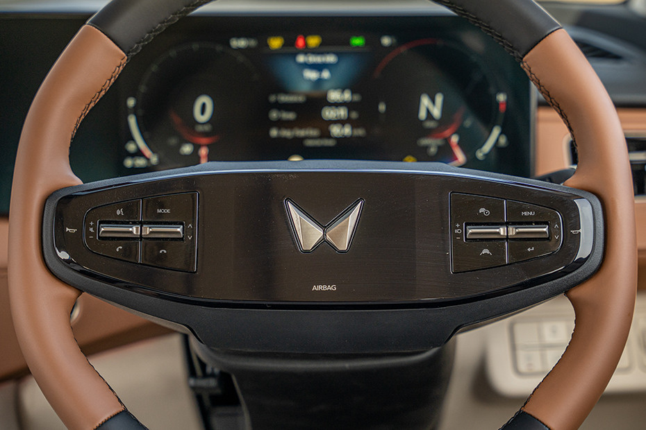 Mahindra XUV 7XO Horn Pad