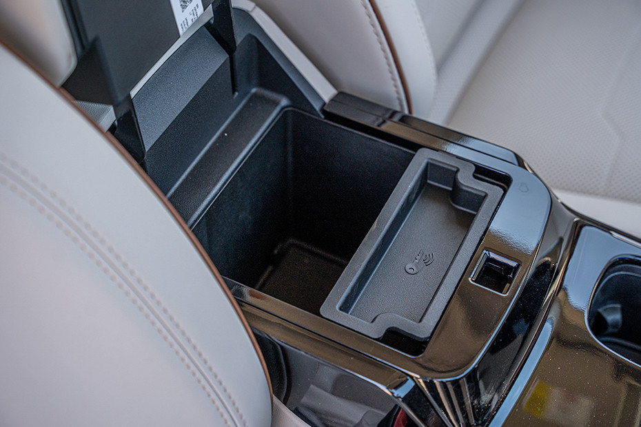 Mahindra XUV 7XO Front Armrest Storage