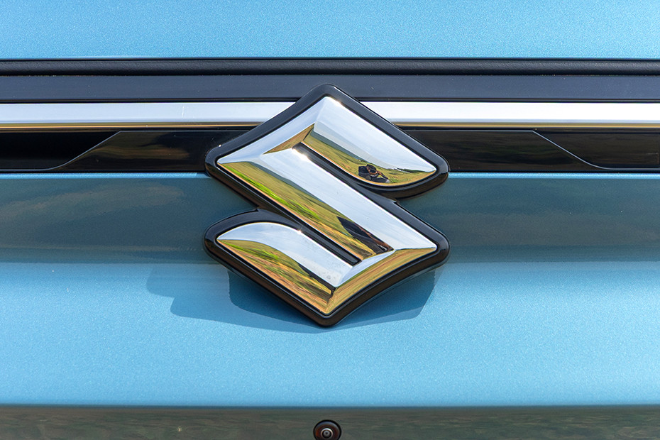 Maruti Victoris Brand Logo (Front)