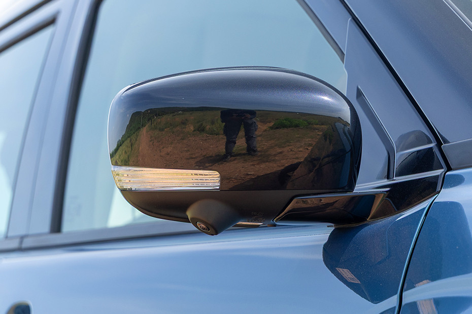 Maruti Victoris Outside Mirror