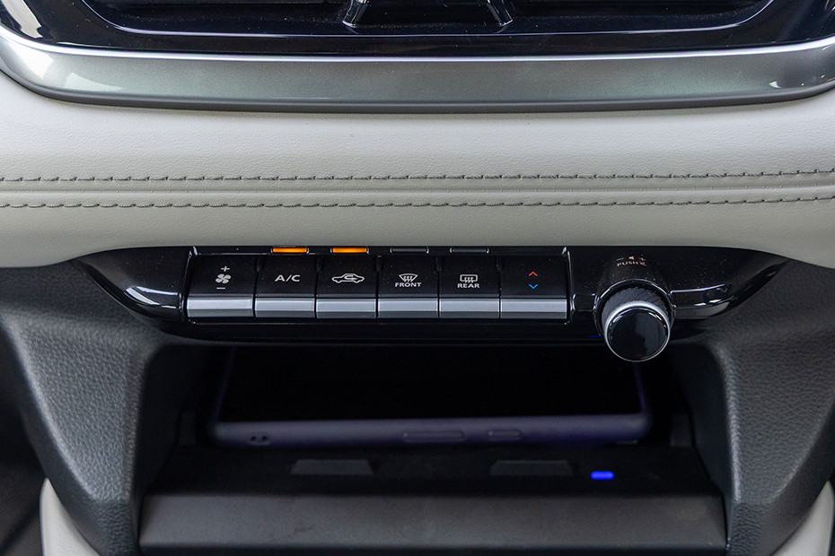 Maruti Victoris AC Controls
