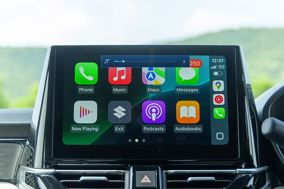 Maruti Victoris Apple CarPlay
