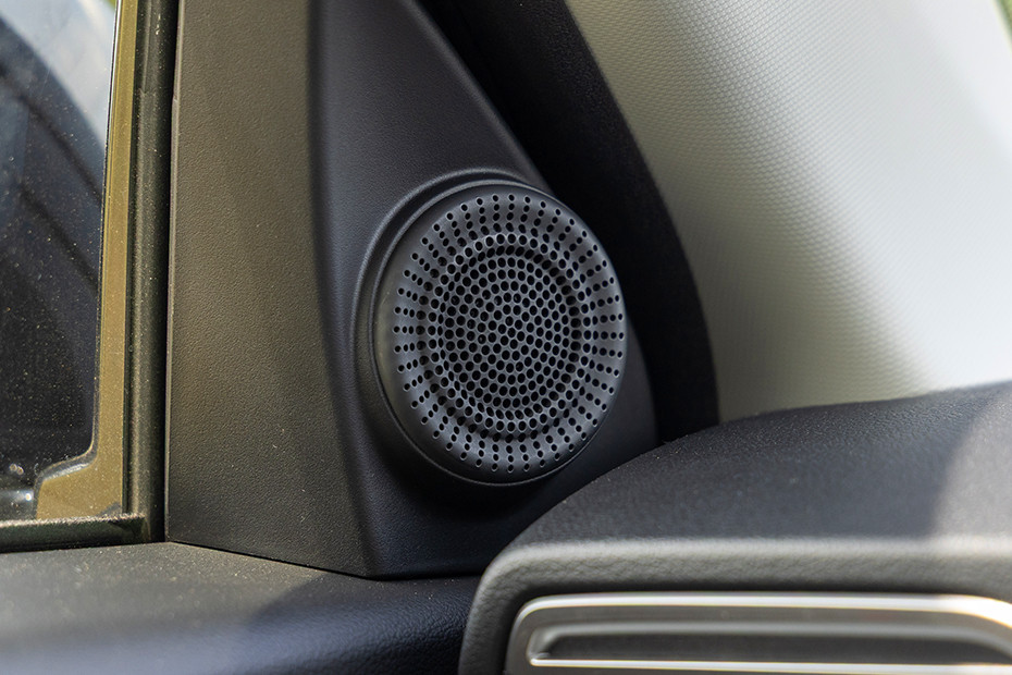 Maruti Victoris Front Tweeters