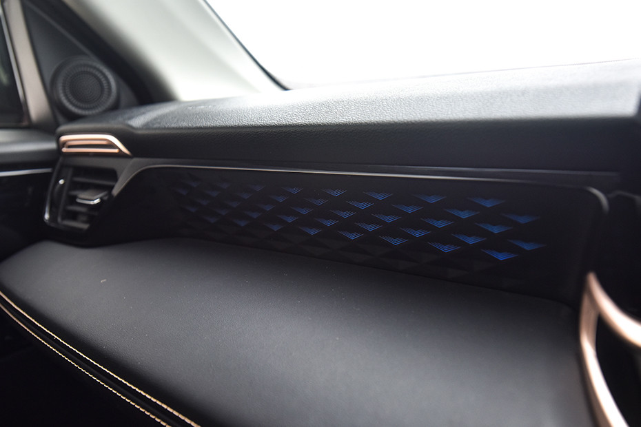 Maruti Victoris Ambient Light Strip