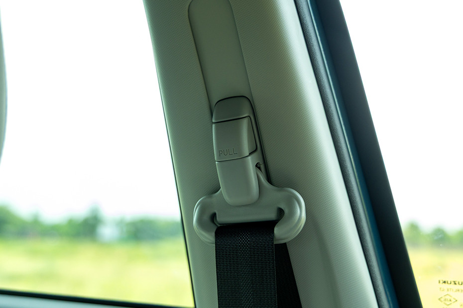 Maruti Victoris Height-adjustable Seatbelt
