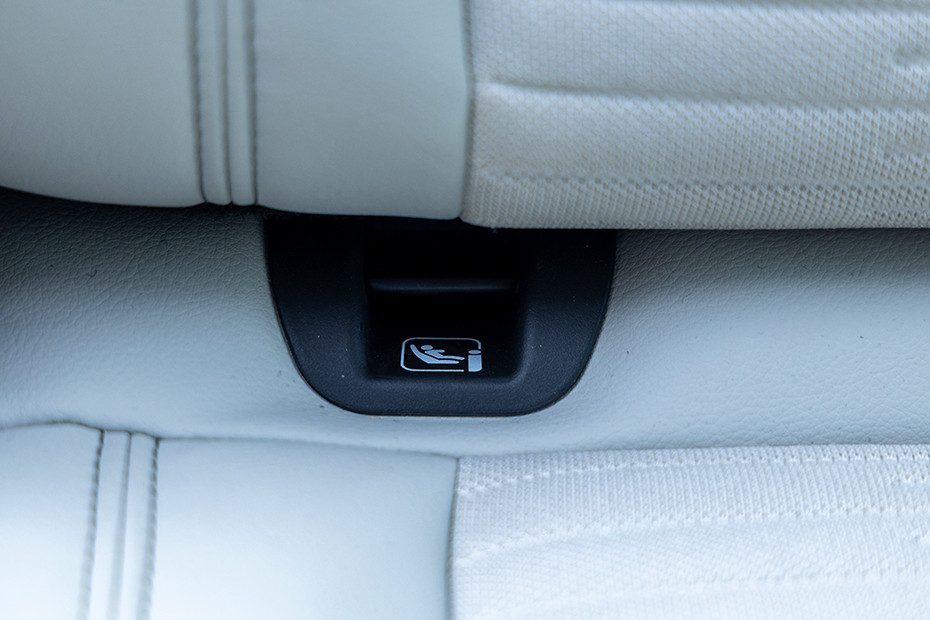 Maruti Victoris ISOFIX Child Seat Mount