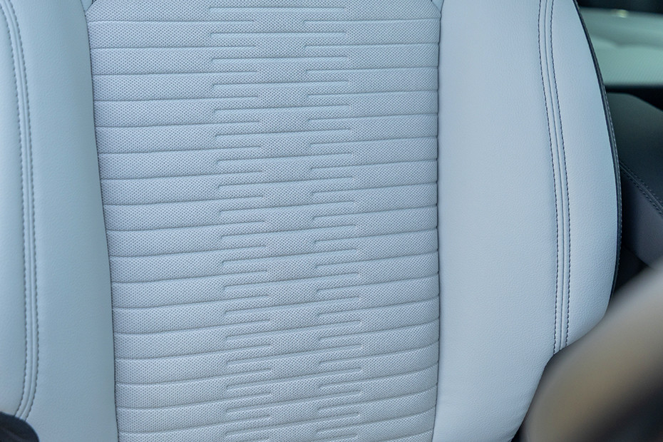 Maruti Victoris Front Seat Ventilation (Close Up)