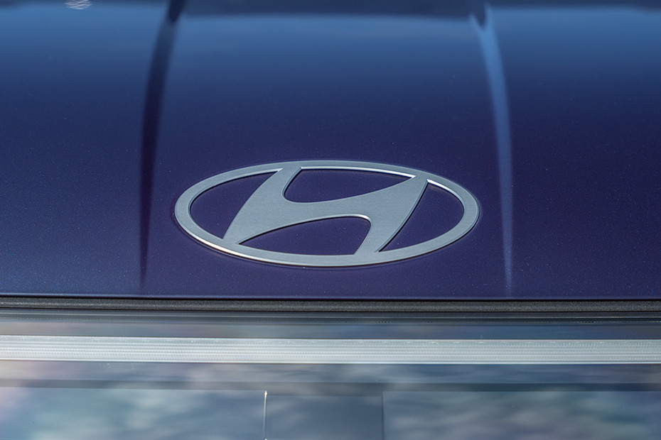 Hyundai Venue Brand Logo (Front)