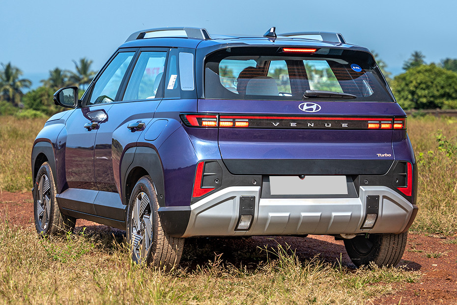Hyundai Venue Rear Left Three Quarter View