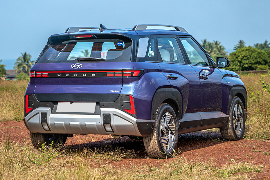 Hyundai Venue Rear Right Three Quarter View