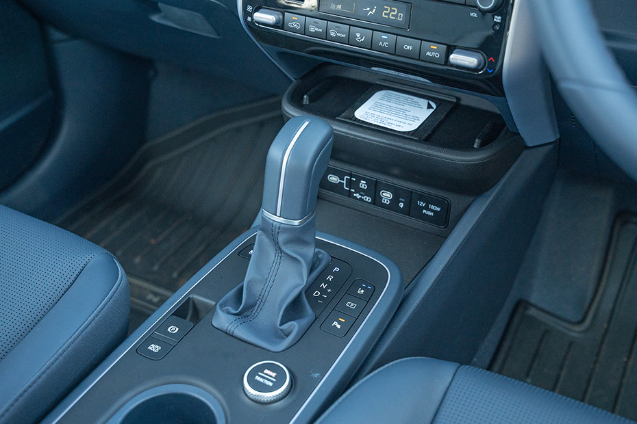 Hyundai Venue Gear Selector / Shifter